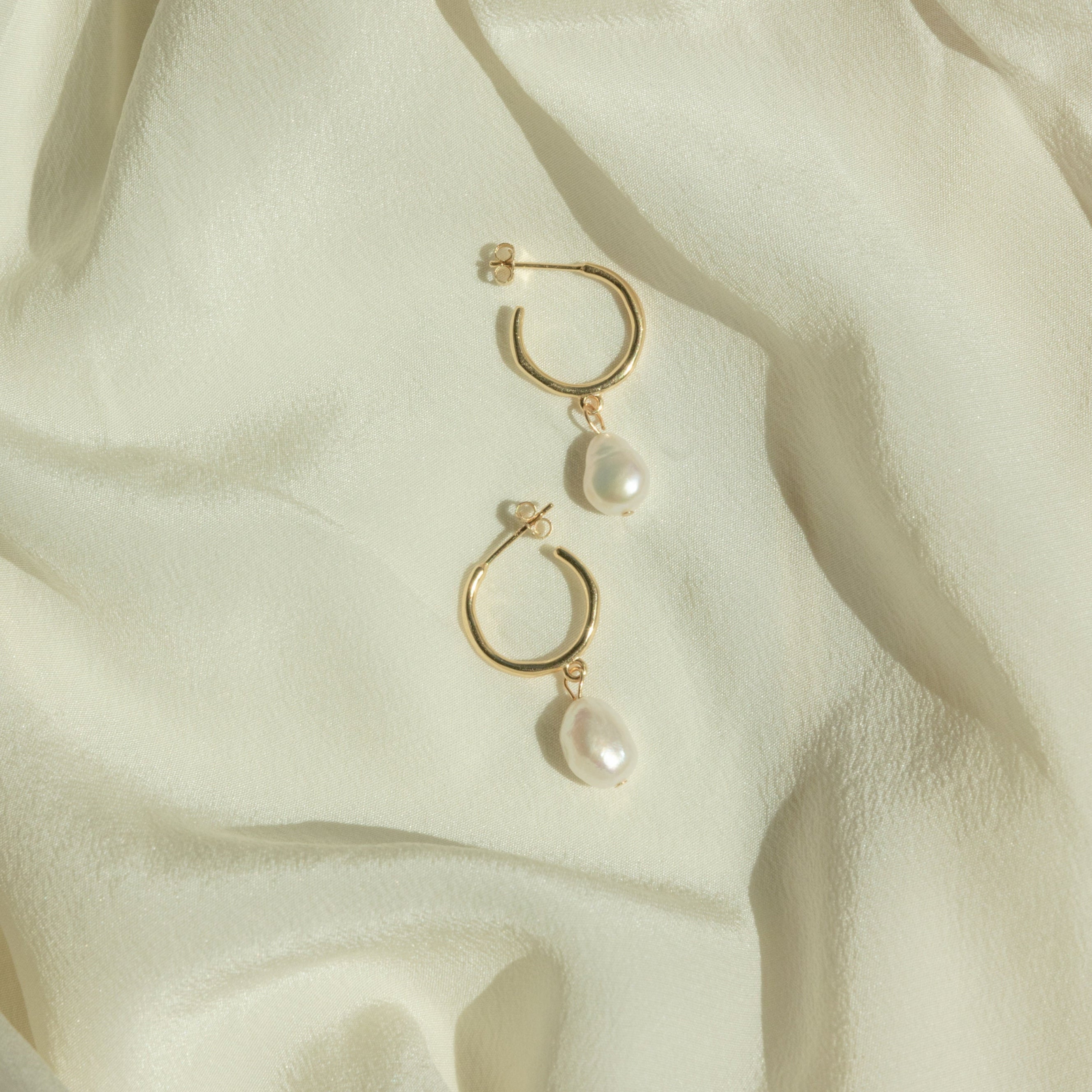 Margot Pearl Hoops with White Pearl